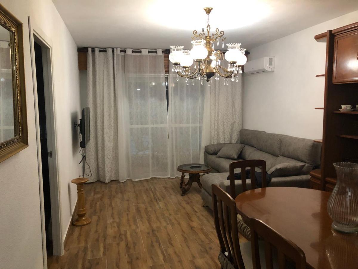 Apartamento Carla24, Avenida Principal *