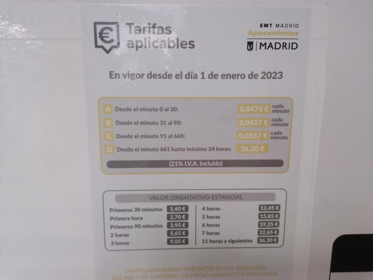 Piso de 2 dormitorios Madrid Centro Gran Vía - Plaza de España, el salón y 2 dormitorios tienen aire * Madrid