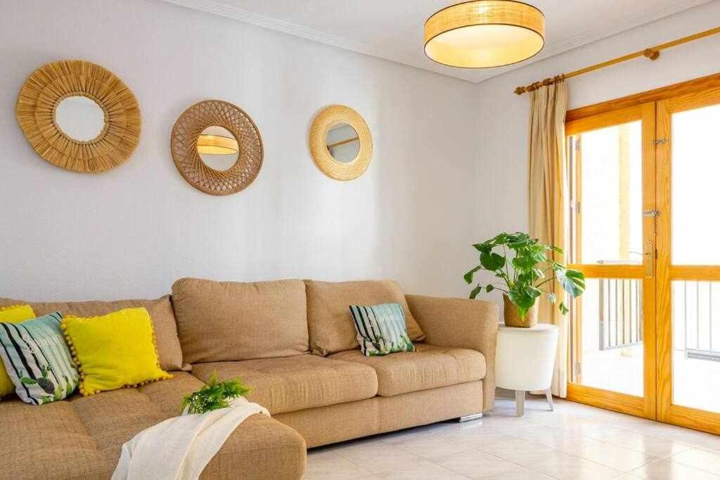 Pink Viñamar-la Mata Apartamento *