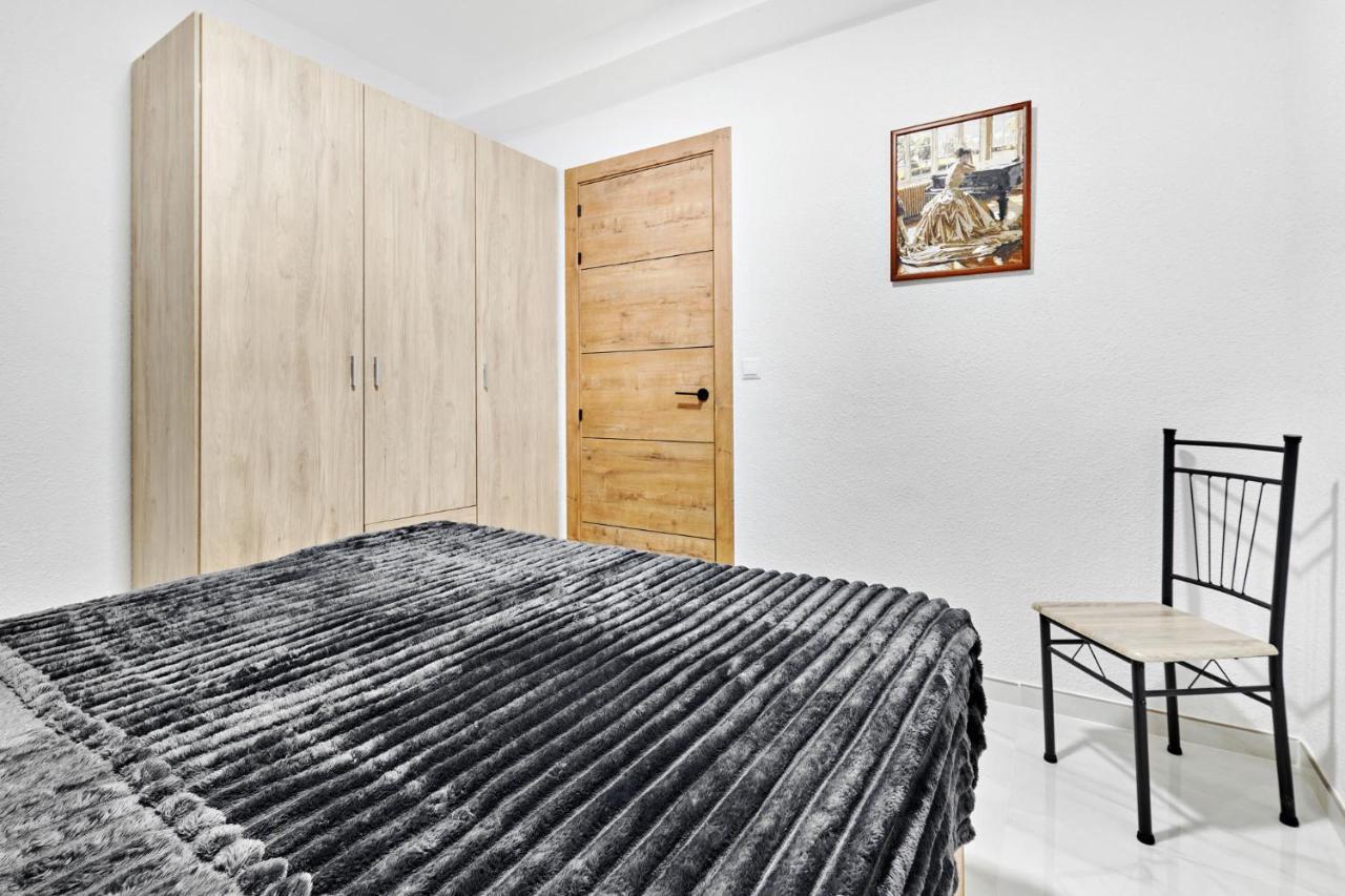 Locos-dos Minutos Apartment *