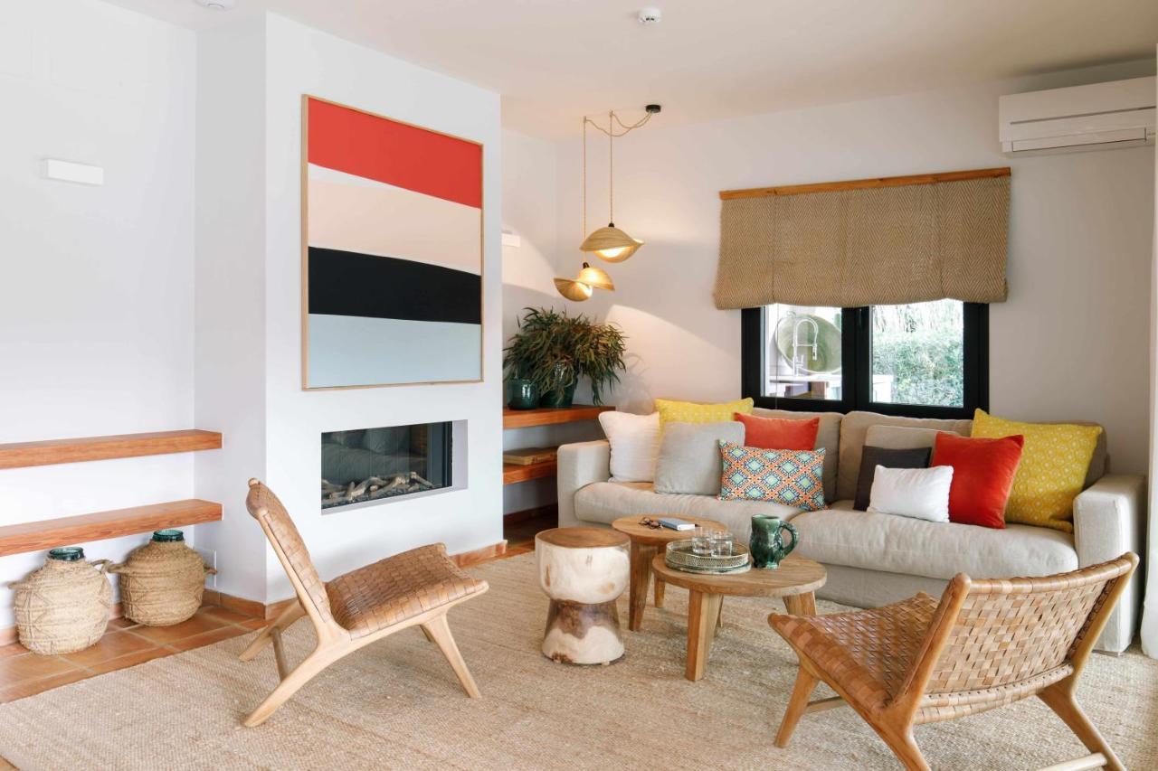 The Adelante House Guest house