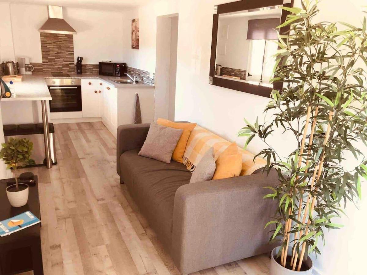 Apartamento Lovely 2 Bed In Alcalalí