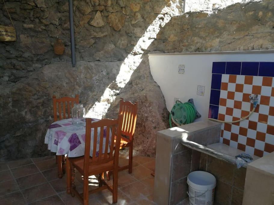 Velez, Casa La Choza * Velez de Benaudalla