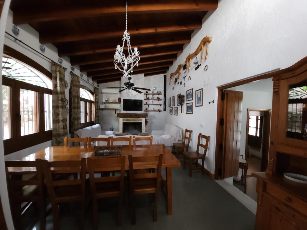 Velez, Casa La Choza * Velez de Benaudalla