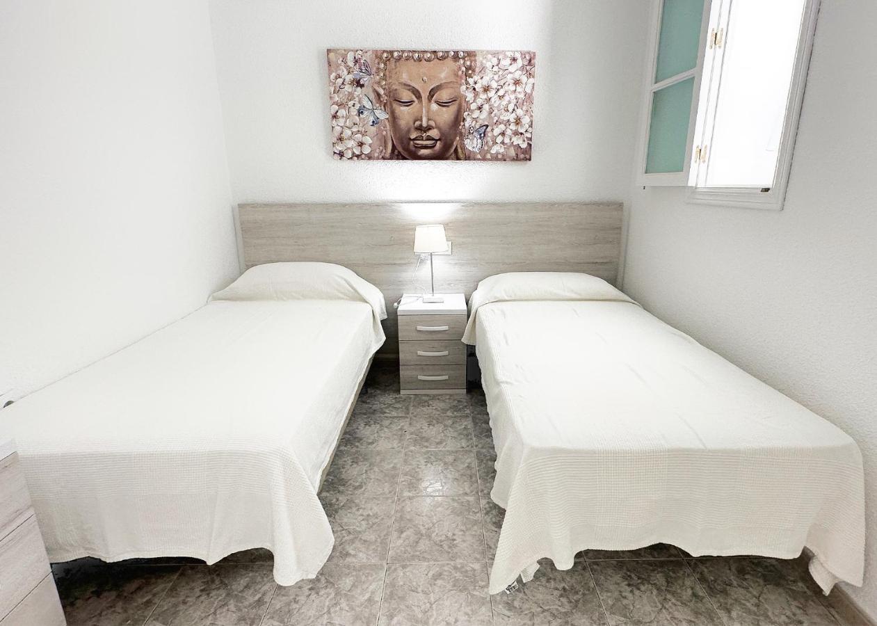 Skol 131 - At Skol Building In Centre With Sea Views. Apartamento