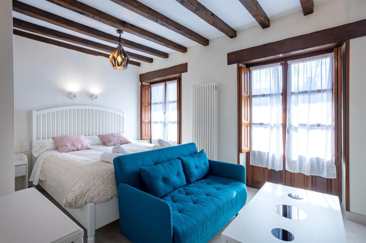 Edules Apartahotel