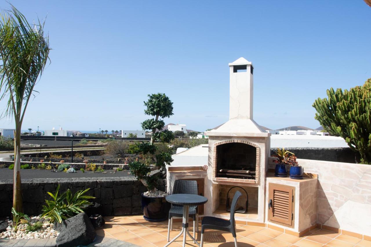 Panoramica * Yaiza (Lanzarote)