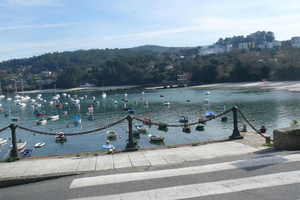 Piso Vistas Al Mar. Playa De Aguete. Rias Baixas. Apartment Marin