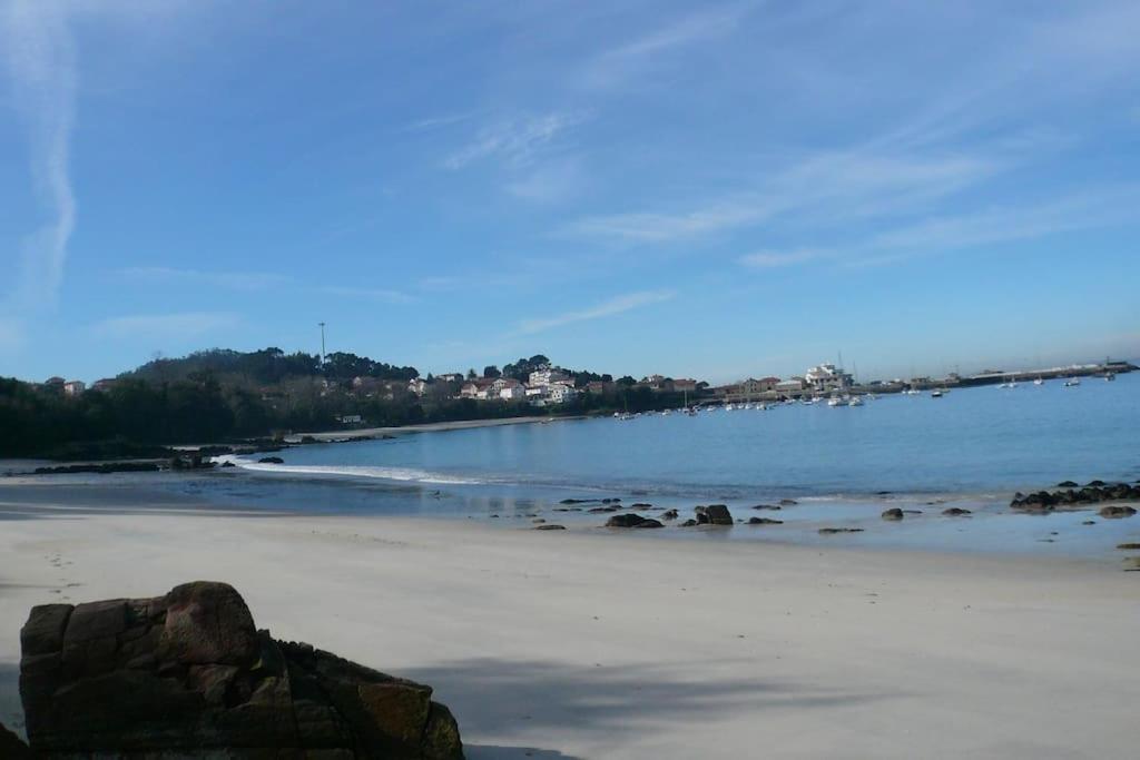 Piso Vistas Al Mar. Playa De Aguete. Rias Baixas. Marin