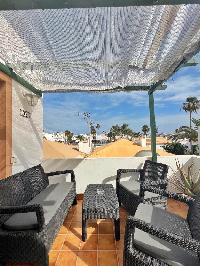 Lovely Near The With Pool & Wifi Caleta de Fuste