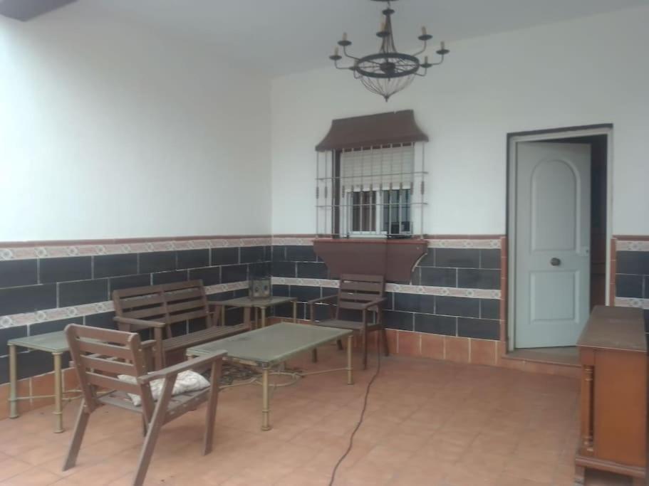 Agradable Chalet Con Piscina Escapadas. * Chiclana de la Frontera