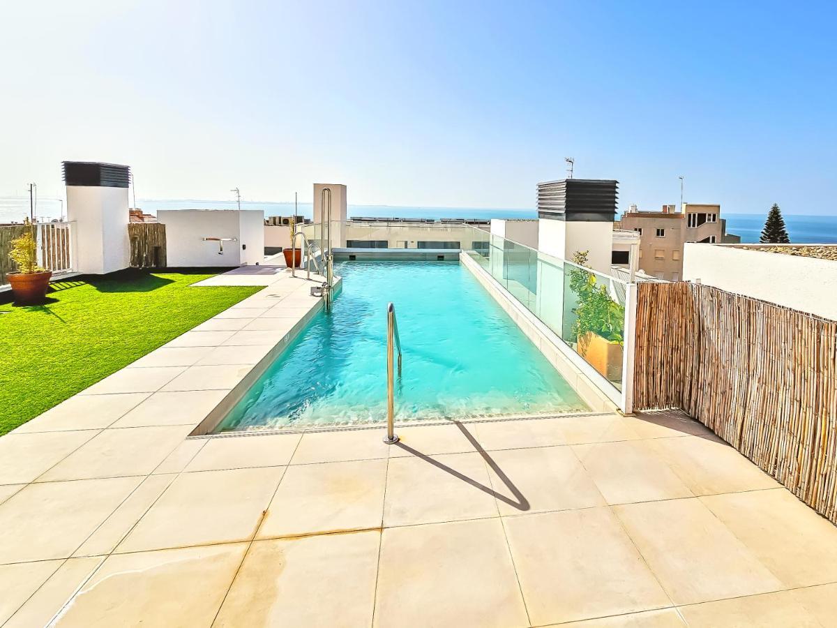 Oceanfront Duplex With A Rooftop Pool And Terrace Apartment *