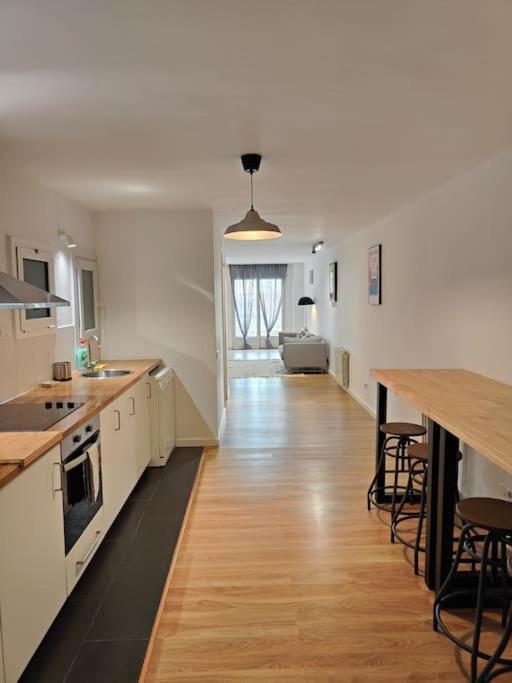 Cute Sant Adria Apartamento
