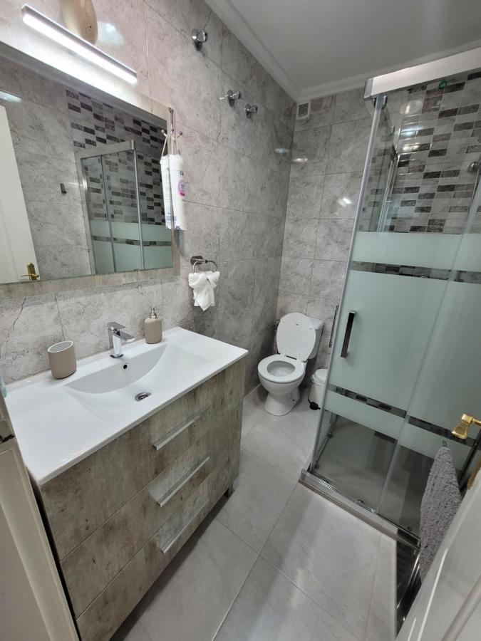 Apartment Bajo Con Terraza Y Piscina *