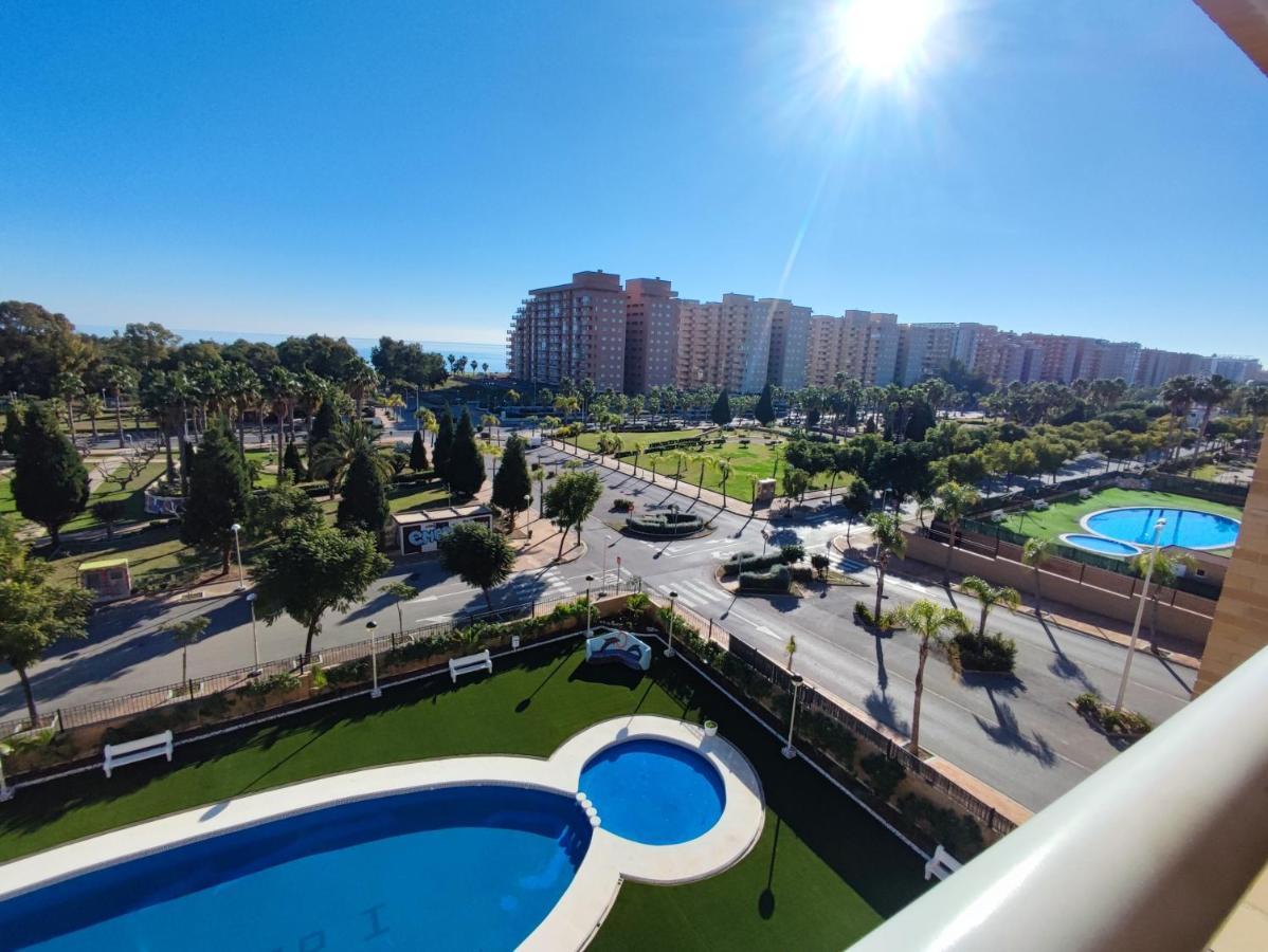 Vistas Al Mar En Magic World,