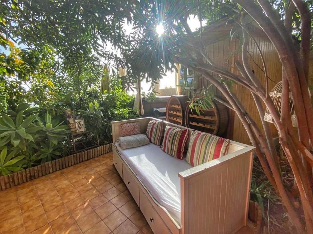 Apartment Mordelliya Private Jacuzzi