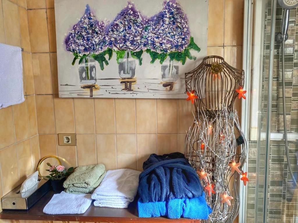 Apartment Mordelliya Private Jacuzzi