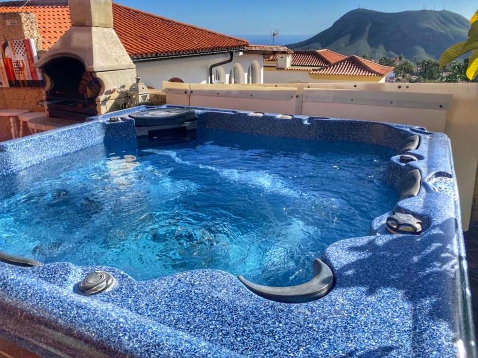 Mordelliya Private Jacuzzi Apartment Chayofa