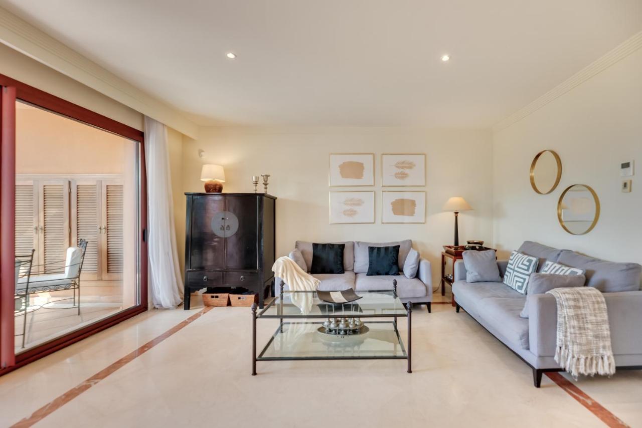 Apartment Vacation Marbella: Beachfront Luxury Duplex Penthouse Marbella