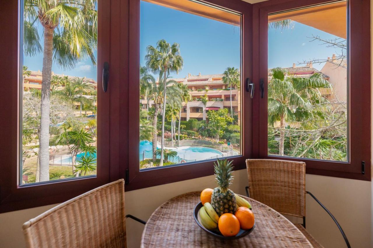 Vacation Marbella: Beachfront Luxury Duplex Penthouse * Marbella