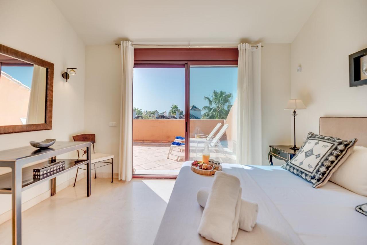 Apartment Vacation Marbella: Beachfront Luxury Duplex Penthouse *