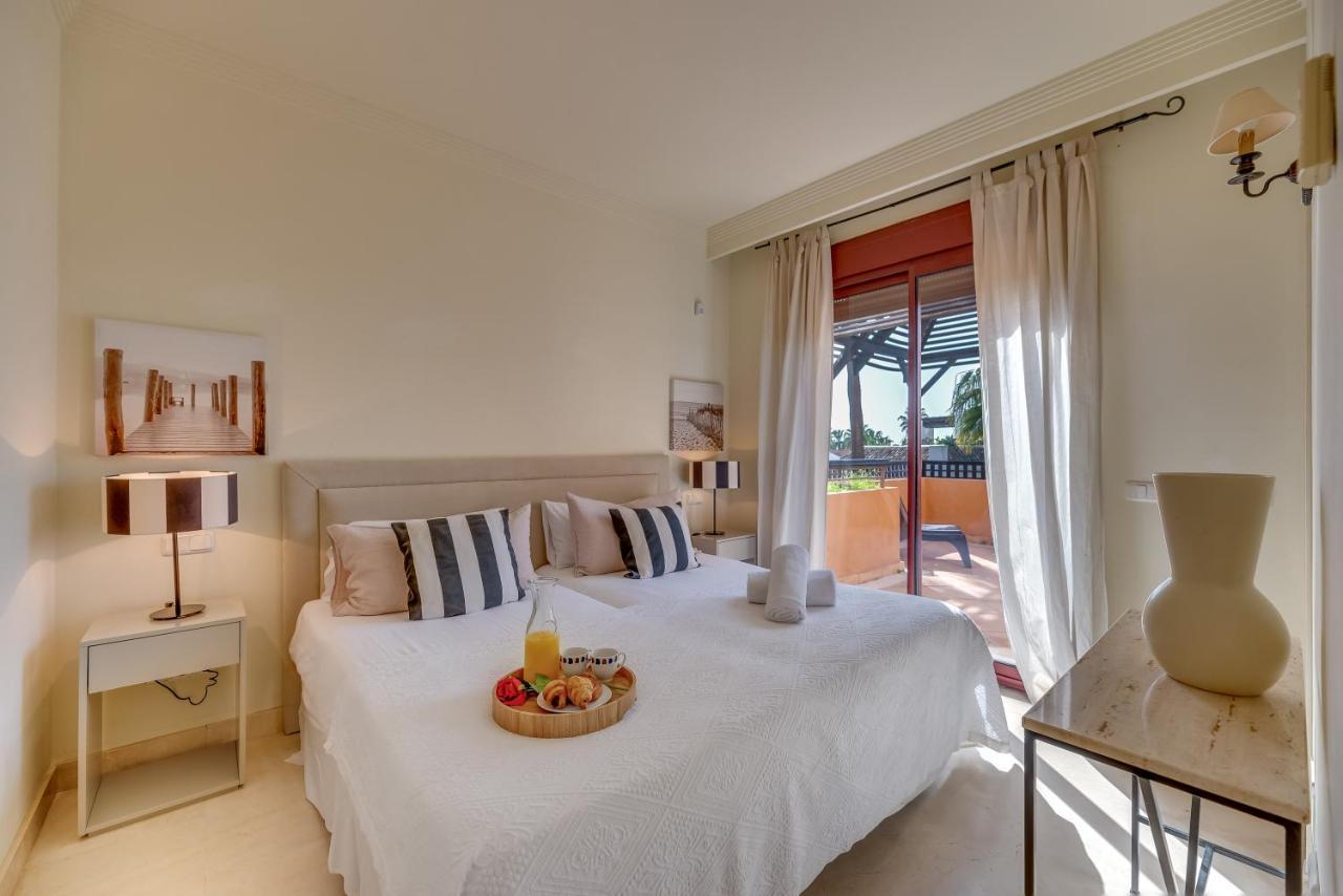 Apartment Vacation Marbella: Beachfront Luxury Duplex Penthouse