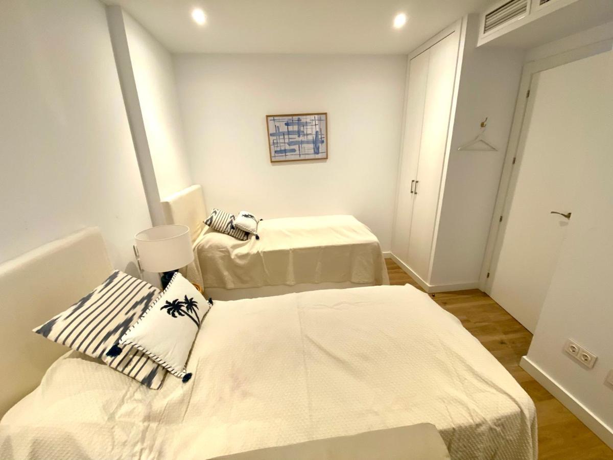Terrazas Del Mar With Pool Apartment