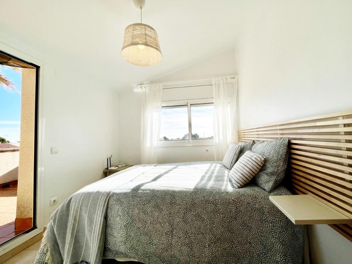 Martina 4 Bedroom With Air Conditioning & Private Swimming Pool Ideal For Families L'Ametlla de Mar