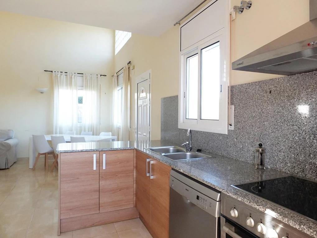 Villa Martina 4 Bedroom With Air Conditioning & Private Swimming Pool Ideal For Families