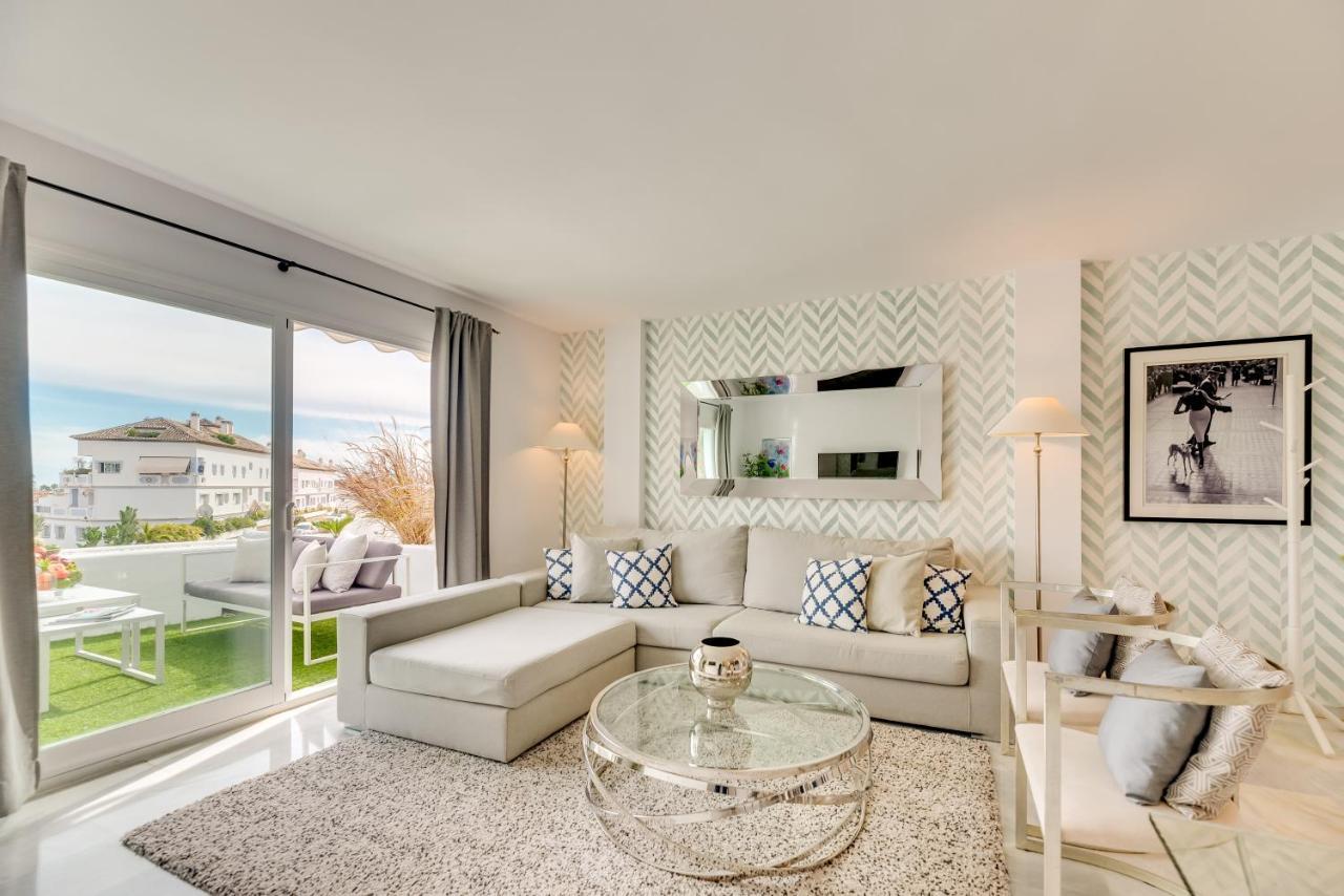 Vacation I Relax In Andalusian Gardens, Big Sunny Terrace Apartamento Marbella