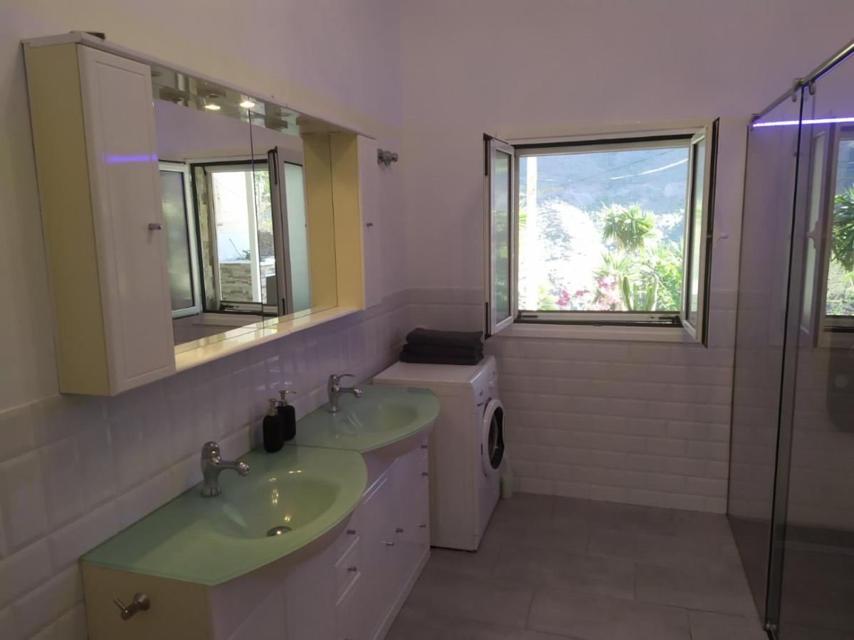 Holiday home 3br Country - Private Pool & Terrace *