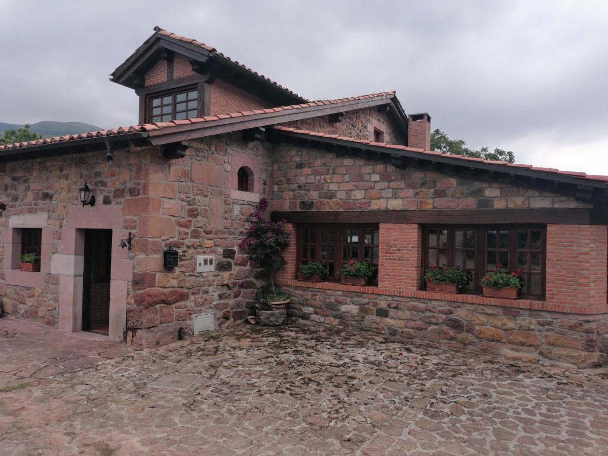 El Midiaju 8 Personas Carmona (Cantabria)