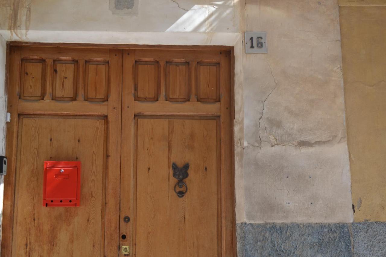 La Guarida Rustica Del Zorro Habitación en casa particular Jijona