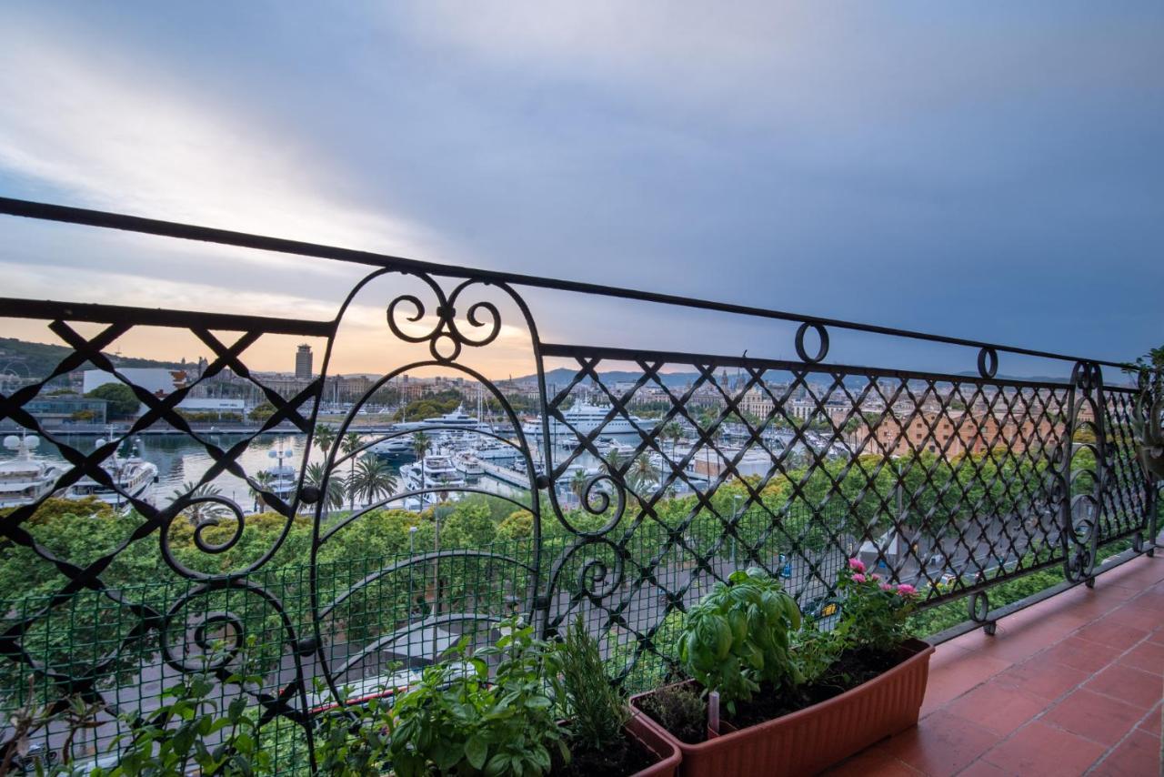 Superb Cute Flat Bests View On The Sea For Couple Apartment