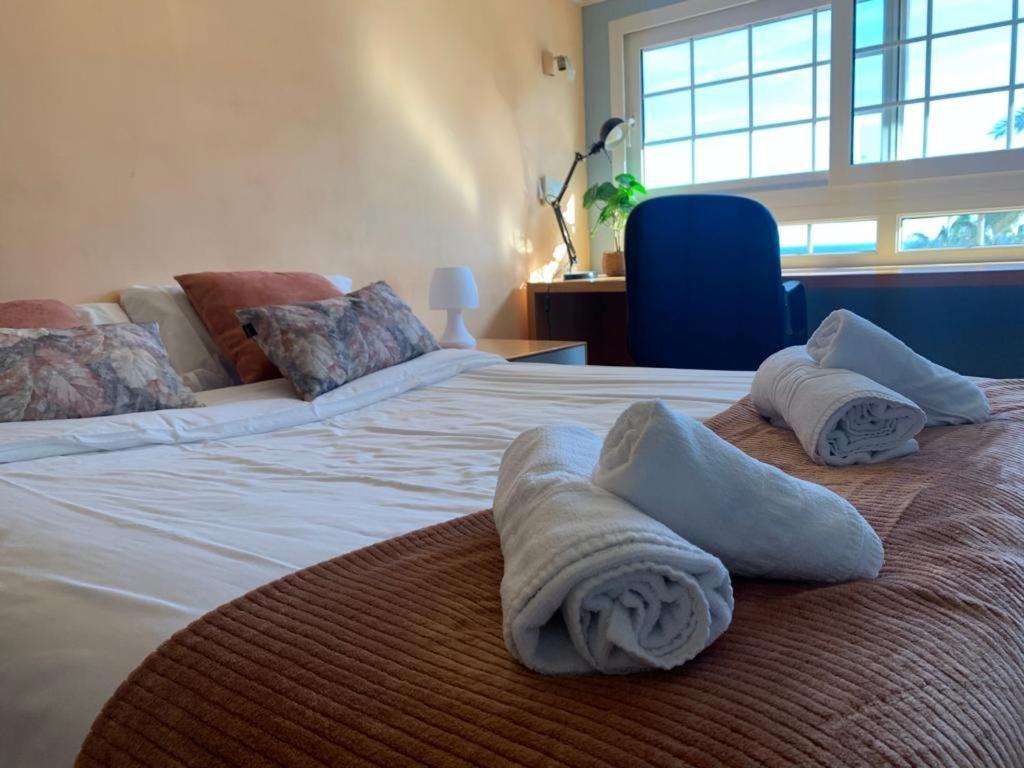 Holiday home Bgw Primera Linea-terraza Al Mar- 4 *