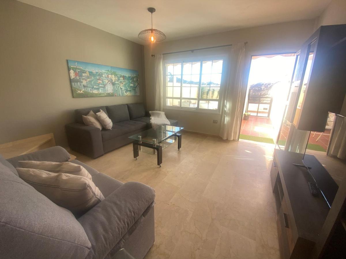 New Renovated Family Above Swimming Pool Apartamento *