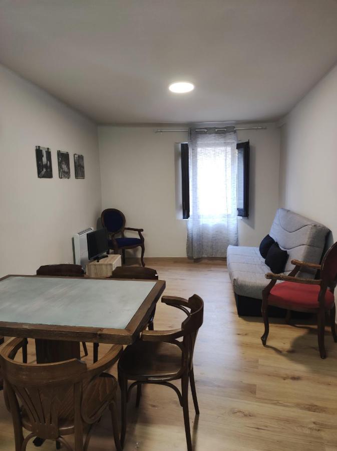 1 Acollidor Al Centre Historic De Aptgarbi Apartment