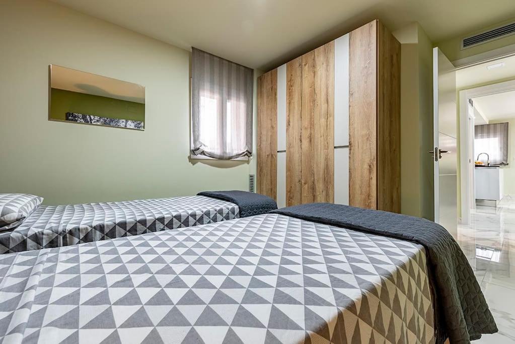 5 Stelle Piscina, Jacuzzi, Wifi - 2 Min Dal Mare *