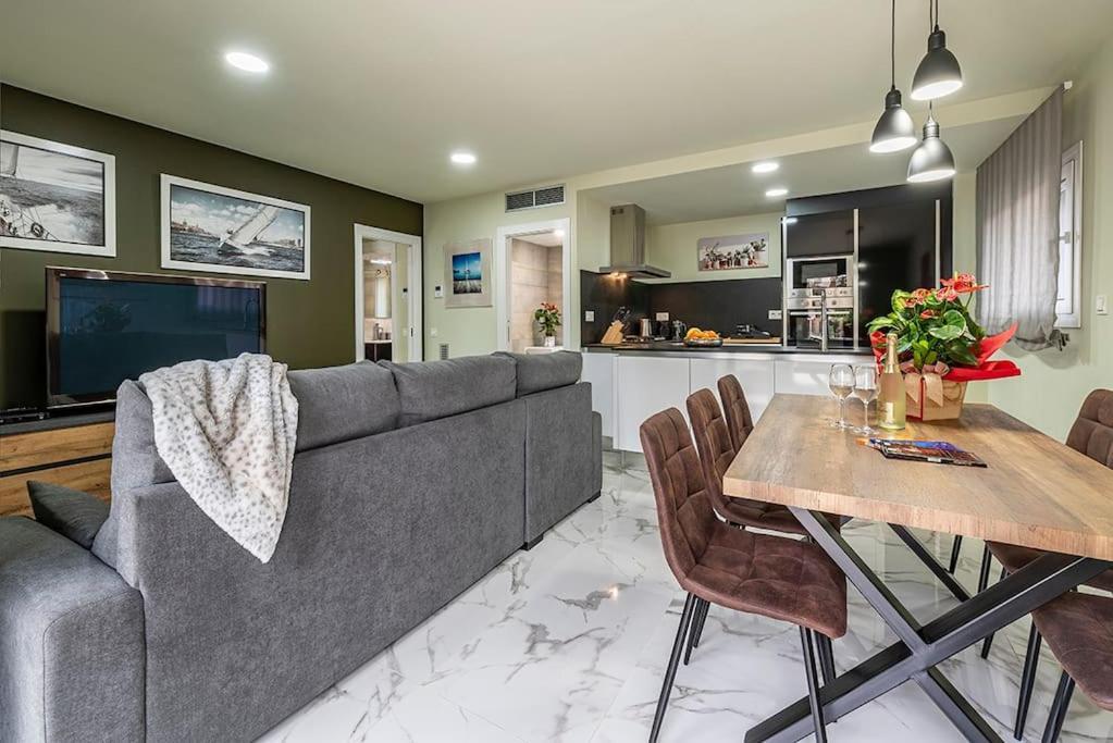 5 Stelle Piscina, Jacuzzi, Wifi - 2 Min Dal Mare * Miami Platja (Miami Playa)