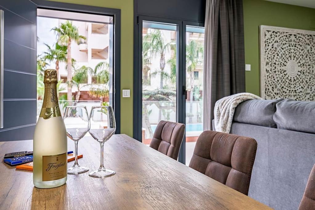 5 Stelle Piscina, Jacuzzi, Wifi - 2 Min Dal Mare Apartamento *