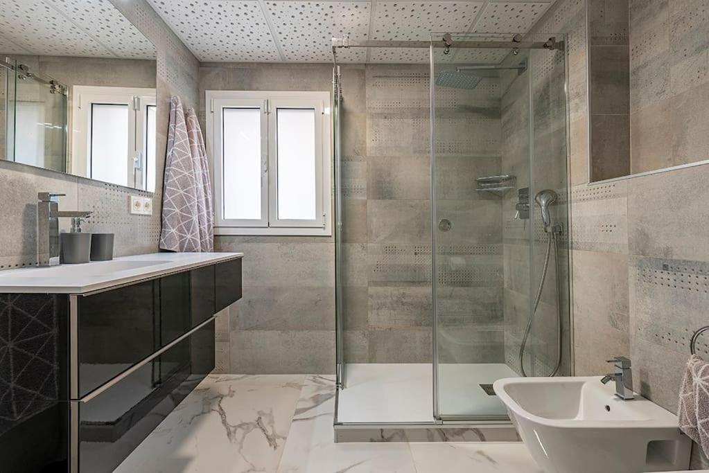 5 Stelle Piscina, Jacuzzi, Wifi - 2 Min Dal Mare Apartamento