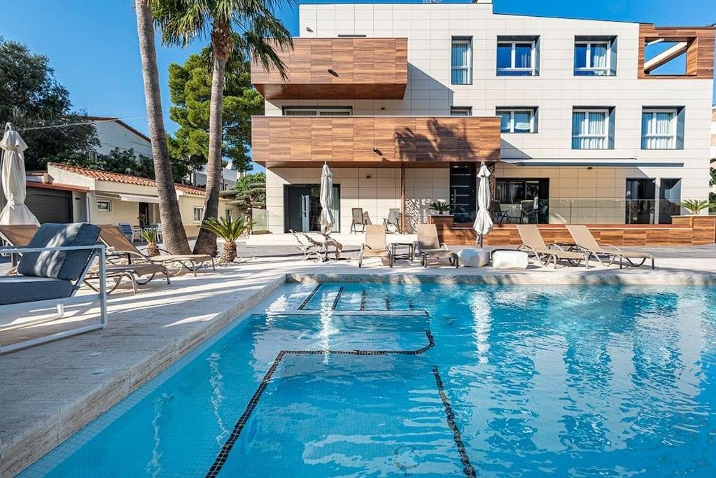 5 Stelle Piscina, Jacuzzi, Wifi - 2 Min Dal Mare * Miami Platja (Miami Playa)