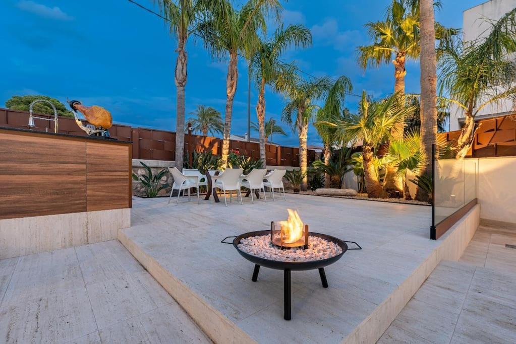 Apartamento Lusso E Relax Con Piscina A 2 Minuti Dal Mare