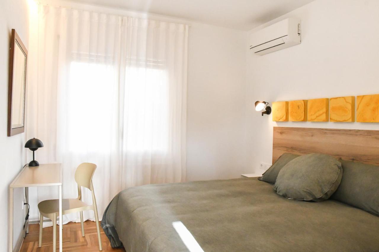 Casa Maui Pensión Banyoles