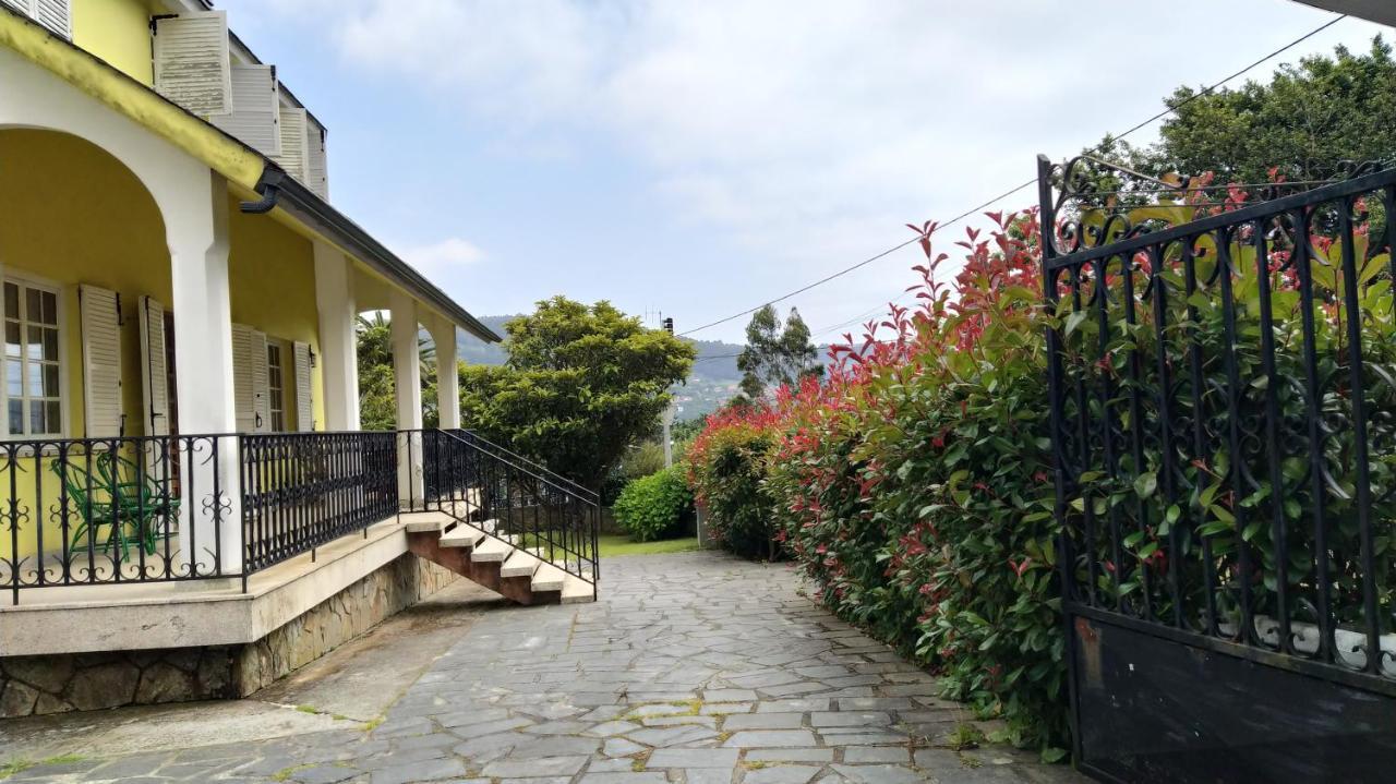 Casa Con Jardin En La Playa De Almieiras Holiday home *
