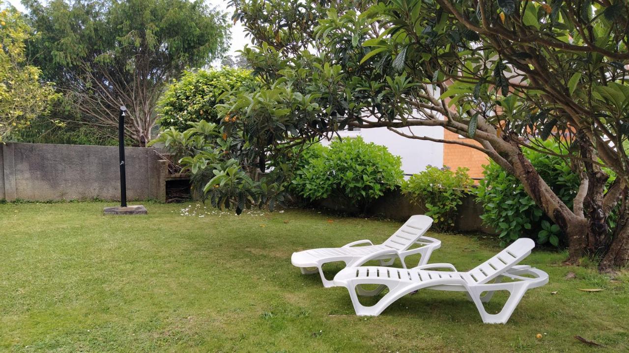 Casa Con Jardin En La Playa De Almieiras Fene