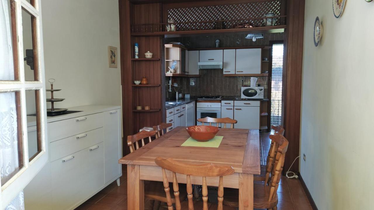 Casa Con Jardin En La Playa De Almieiras Holiday home *