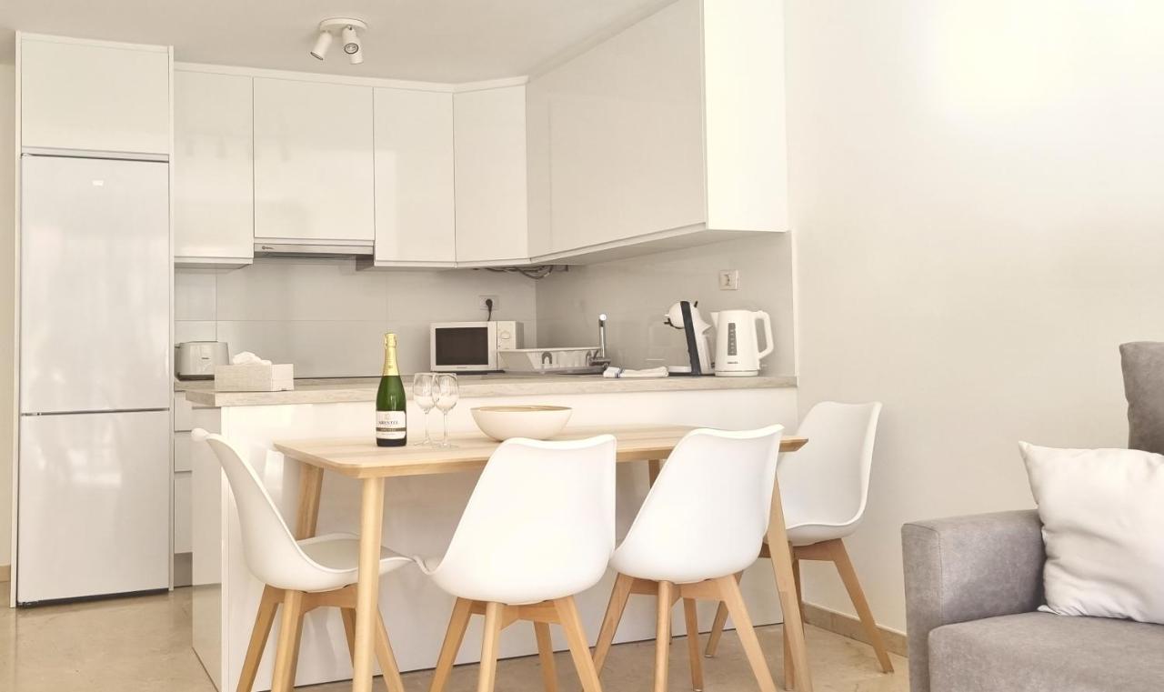Lovely With Big Sunny Terrace Apartamento *