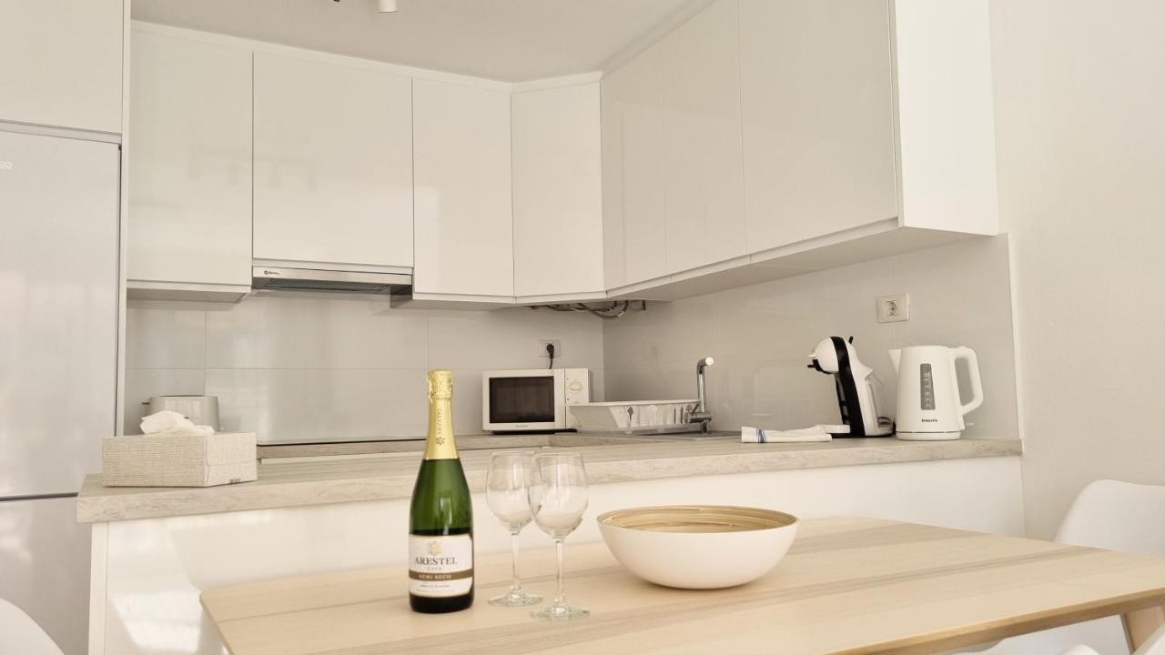 Lovely With Big Sunny Terrace Apartamento