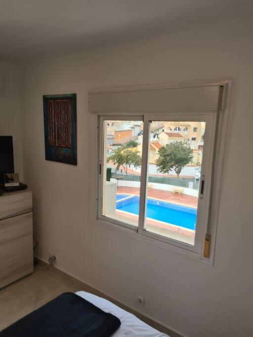 Gorgeous 3 Bed/2 Bath Pool & Golf Views *